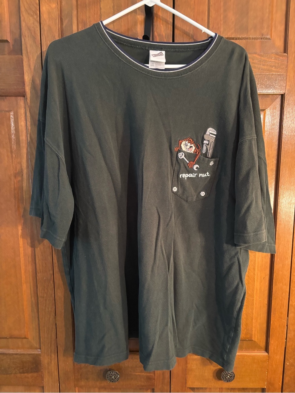 Warner Bros. Tazmanian Devil Repair Nut Green Polo